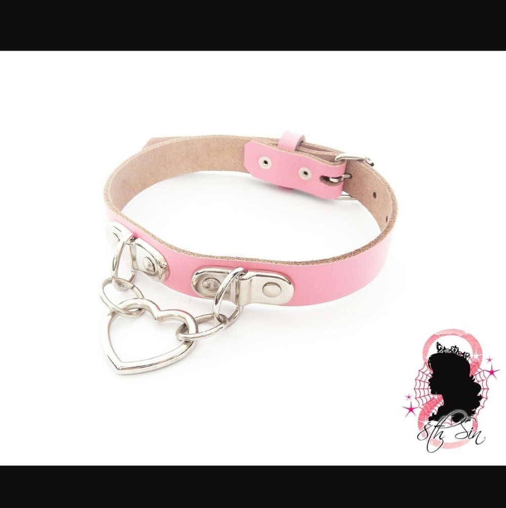 Leather Pink Heart Collar Choker Necklace